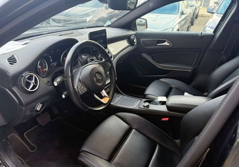 Mercedes-Benz GLA 180, 2019