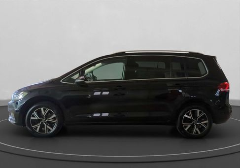 Volkswagen Touran, 2023 3