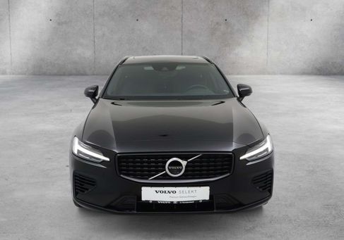 Volvo V60, 2022