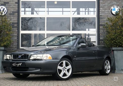 Volvo C70, 2003