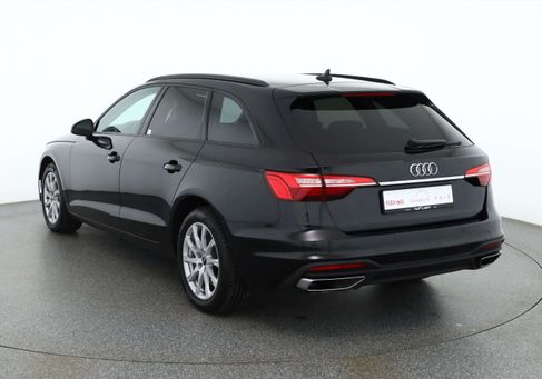 Audi A4, 2022