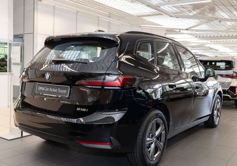 BMW 216, 2025