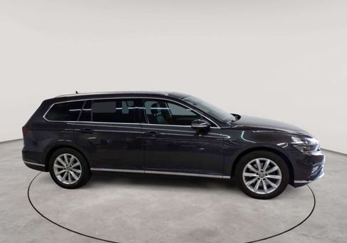Volkswagen Passat, 2023