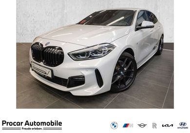 BMW 118, 2023