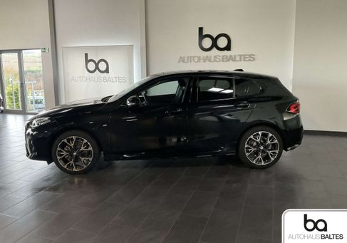 BMW 120, 2024