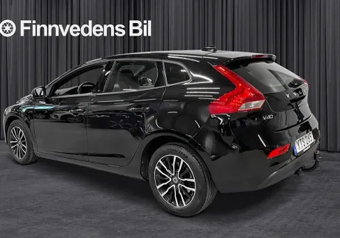 Volvo V40, 2018