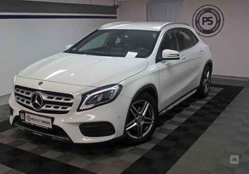 Mercedes-Benz GLA 200, 2019