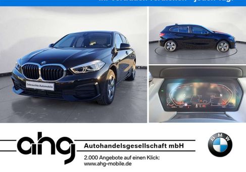 BMW 118, 2022