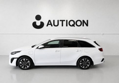 Kia Cee'd Sportswagon, 2022