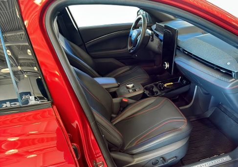 Ford Mustang Mach-E, 2021