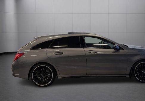 Mercedes-Benz CLA 45 AMG Shooting Brake, 2016