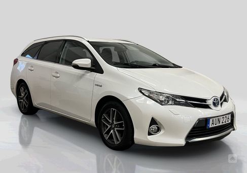 Toyota Auris Touring Sports, 2015