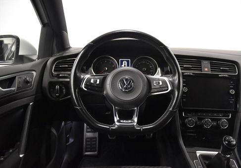 Volkswagen Golf, 2020
