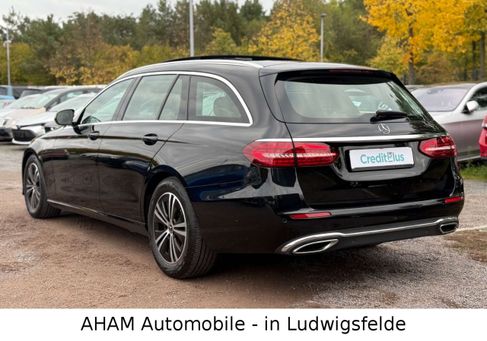 Mercedes-Benz E 200, 2021 3
