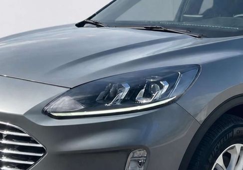 Ford Kuga, 2022 3