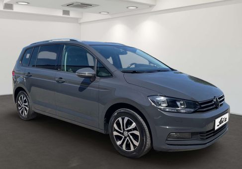 Volkswagen Touran, 2023 3