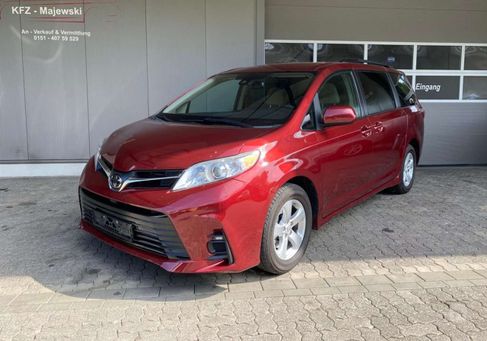 Toyota Sienna, 2018