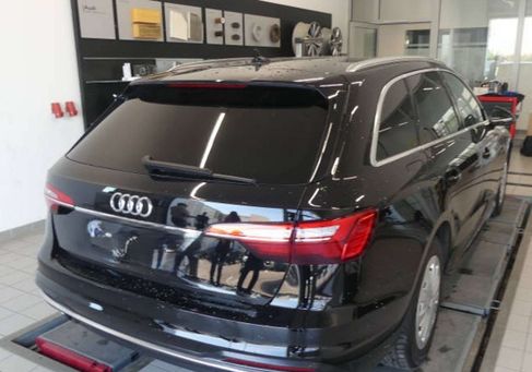 Audi A4, 2023 2