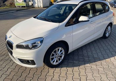 BMW 216, 2018