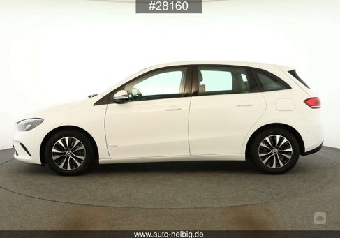 Mercedes-Benz B 180, 2021