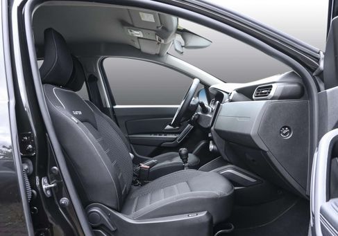 Dacia Duster, 2023 3