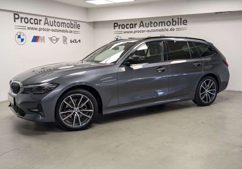 BMW 320, 2022