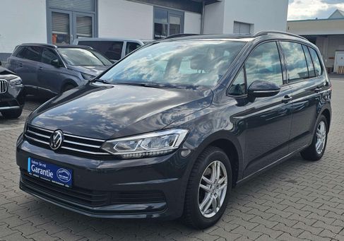 Volkswagen Touran, 2022 3
