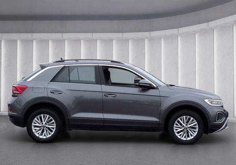 Volkswagen T-Roc, 2023 3