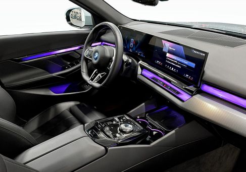 BMW 530, 2026 3