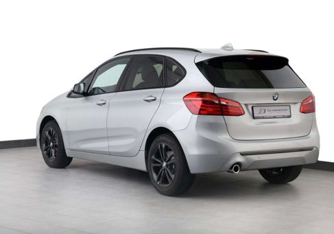 BMW 218, 2019