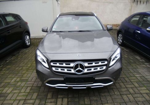 Mercedes-Benz GLA 200, 2019