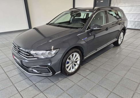 Volkswagen Passat, 2021