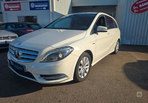 Mercedes-Benz B 200, 2012