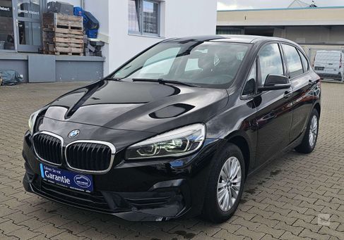 BMW 216, 2021