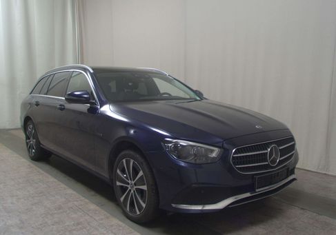 Mercedes-Benz E 300, 2021 3