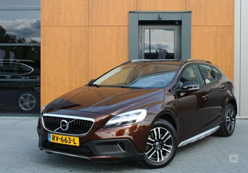 Volvo V40 Cross Country, 2018