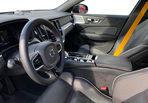 Volvo S60, 2024
