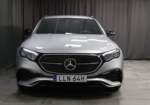 Mercedes-Benz E 300, 2026