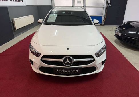 Mercedes-Benz A 180, 2022