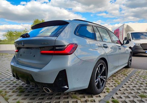 BMW 330, 2024