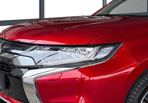 Mitsubishi Outlander, 2021