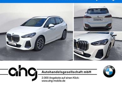 BMW 220, 2025