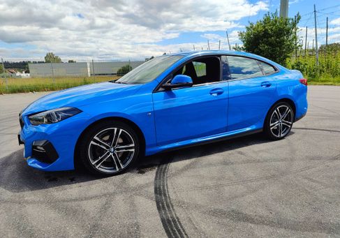 BMW 218, 2021 3