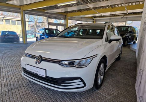 Volkswagen Golf, 2022