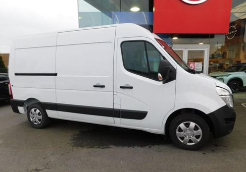 Nissan Interstar, 2025