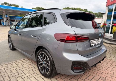 BMW 220, 2023