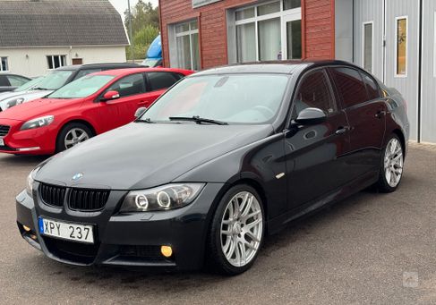 BMW 325, 2006