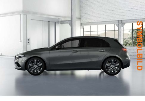 Mercedes-Benz A 180, 2025