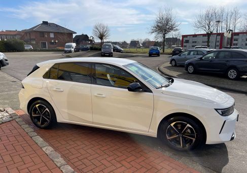 Opel Astra, 2025