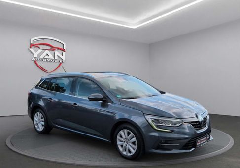 Renault Megane, 2023 3